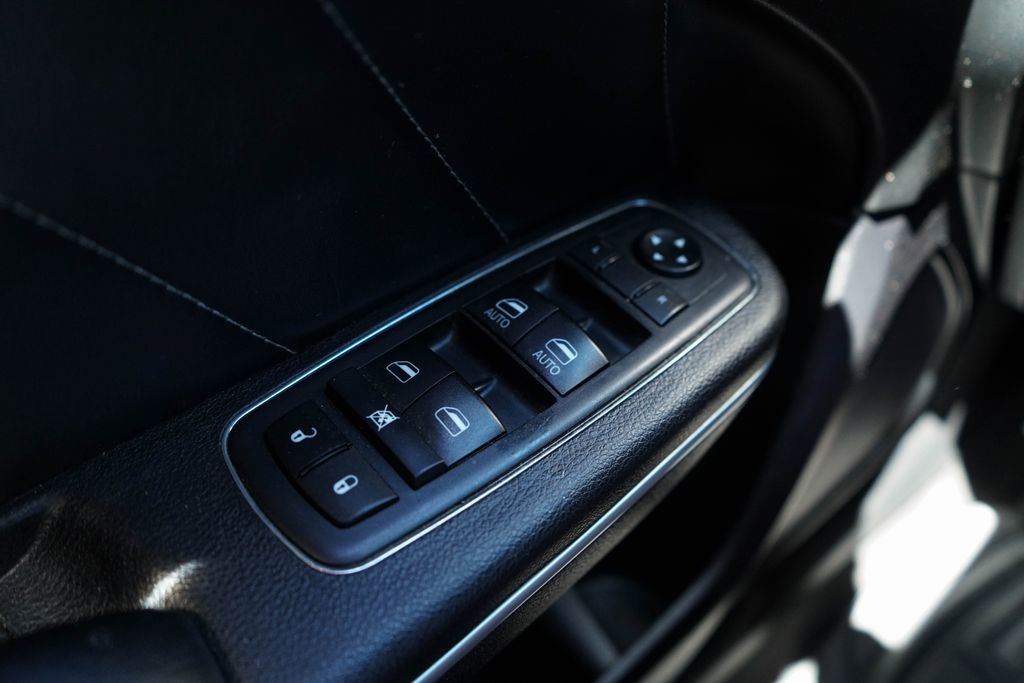 Used 2021 Dodge Charger SXT w/ Plus Group image 25