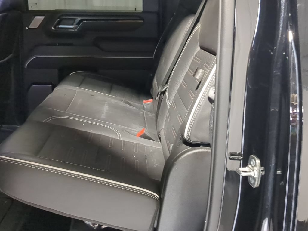 Used 2025 GMC Sierra 2500 AT4X AWD/4WD image 19