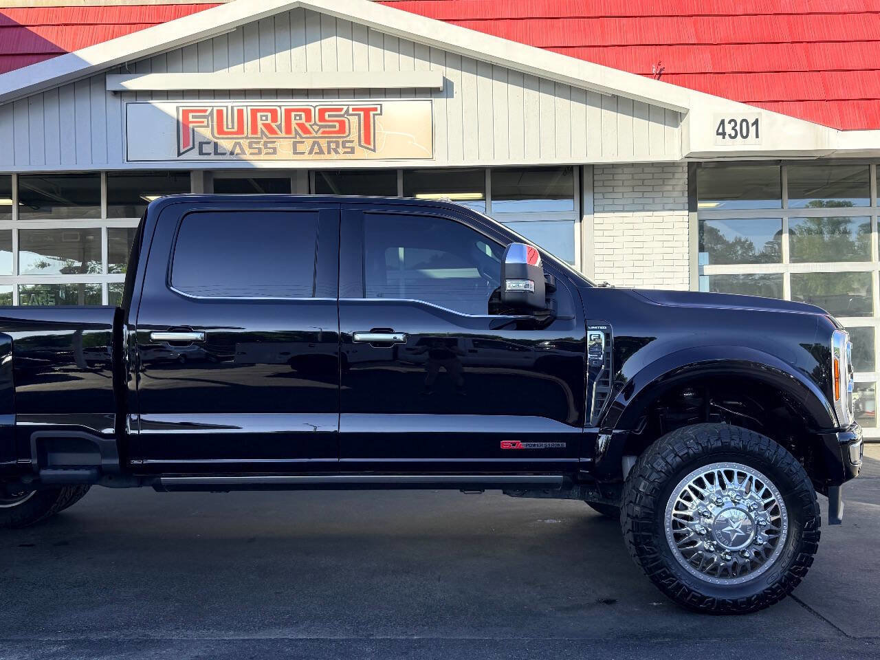 Used 2024 Ford F450 Limited w/ FX4 Off-Road Package image 11