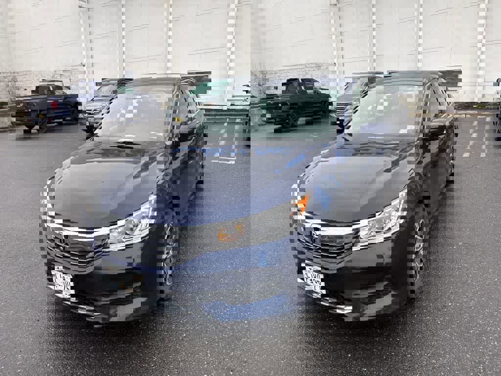 Used 2017 Honda Accord LX image 6