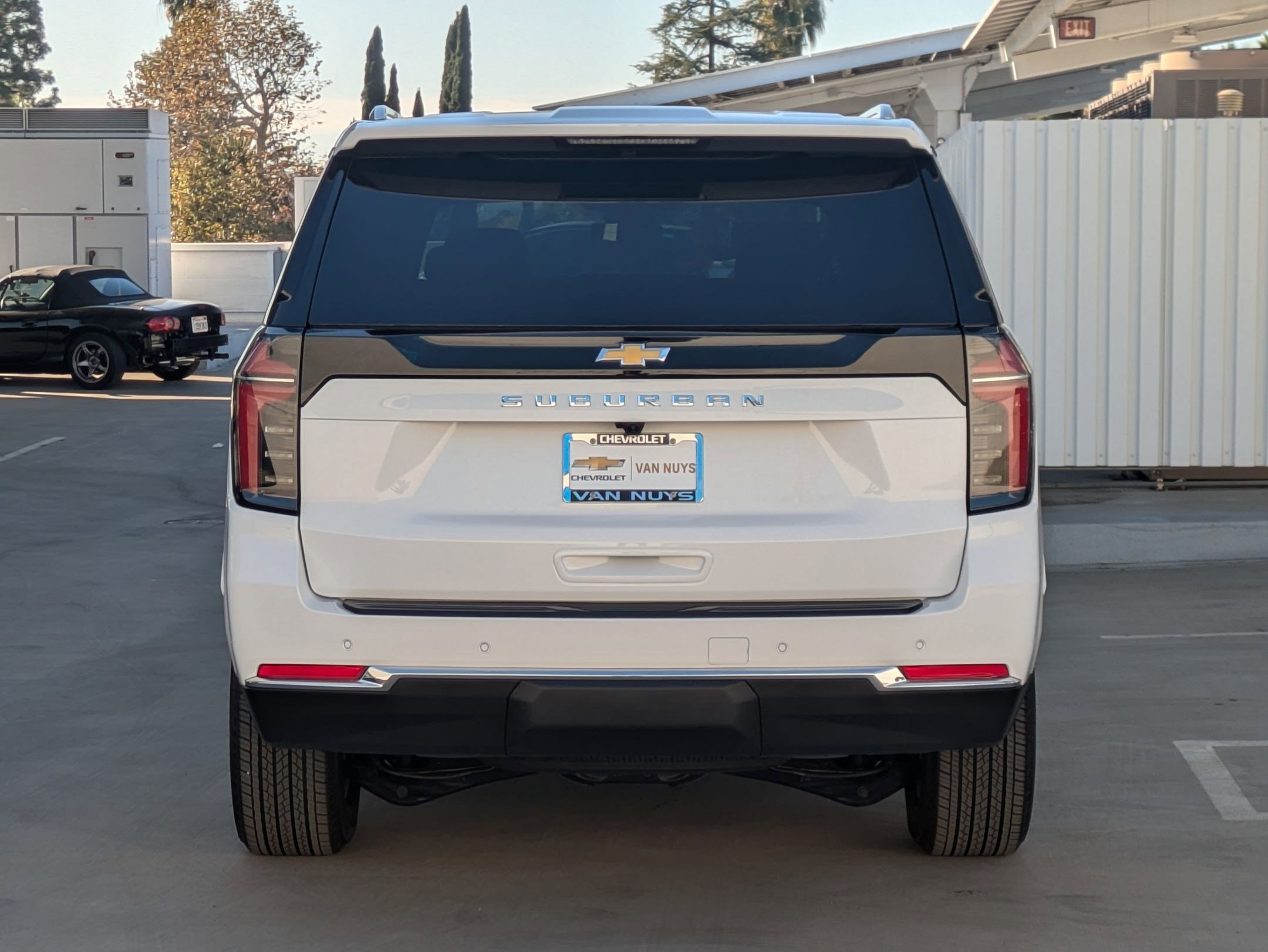 New 2026 Chevrolet Suburban LS image 5