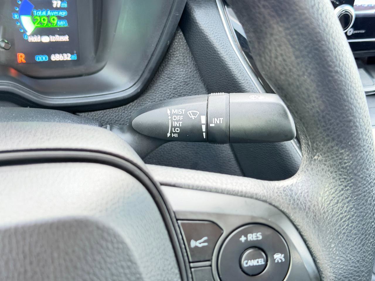 Used 2021 Toyota Corolla LE FWD image 51