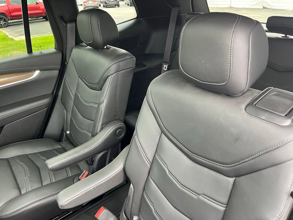 Used 2024 Cadillac XT6 Premium Luxury w/ Platinum Package AWD/4WD image 23