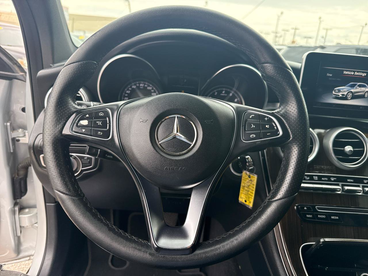 Used 2017 Mercedes-Benz GLC 300 4MATIC image 16
