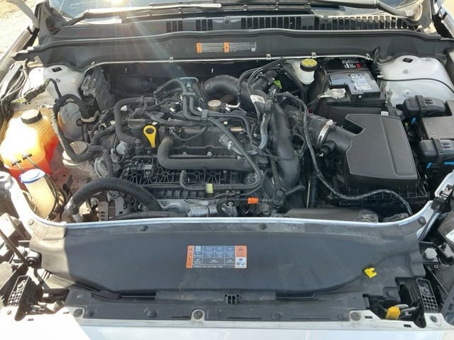 Used 2018 Ford Fusion SE w/ Fusion SE Technology Package FWD image 22