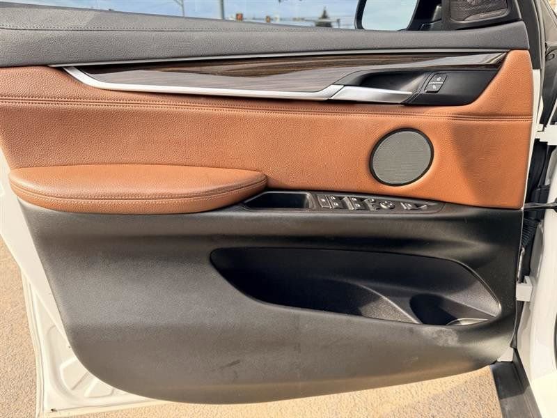 Used 2016 BMW X6 xDrive50i w/ Cold Weather Package image 9