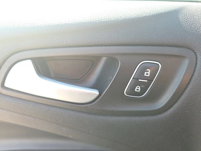 Used 2018 Ford Escape SEL image 25