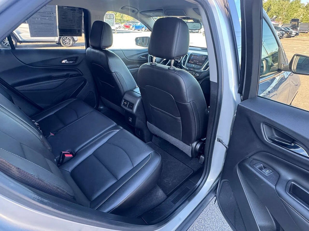 Used 2019 Chevrolet Equinox Premier AWD/4WD image 14