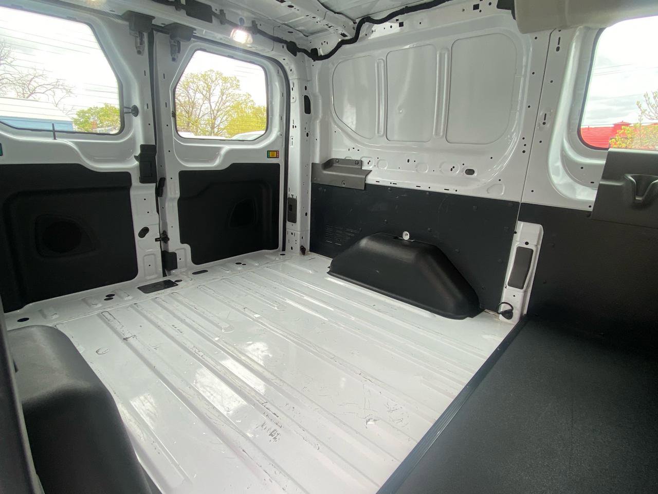 Used 2021 Ford Transit 250 Low Roof RWD image 8