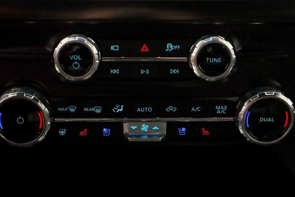 Certified 2025 Ford F150 Lariat image 31