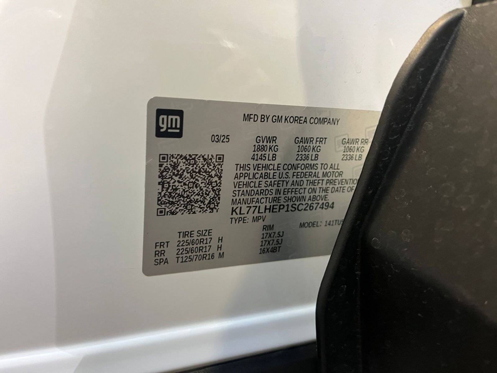 Used 2025 Chevrolet Trax LT w/ LT Convenience Package image 28