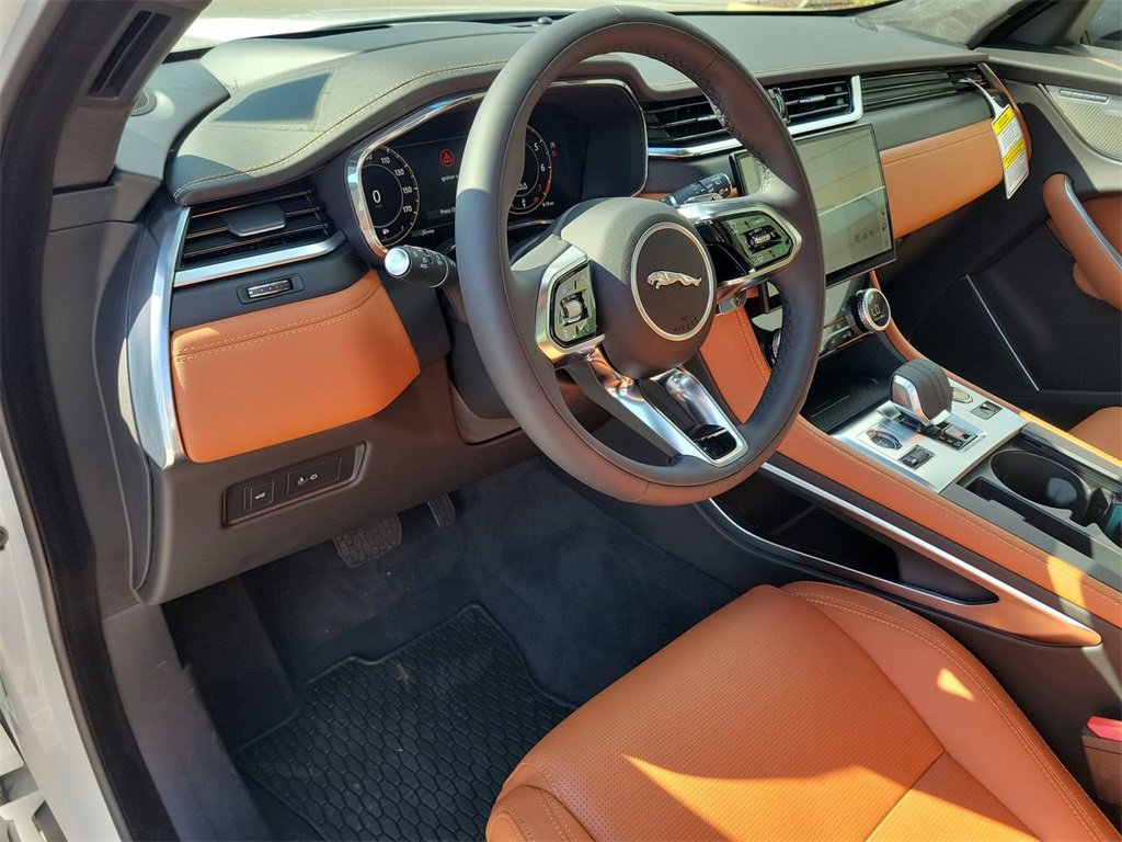 Used 2026 Jaguar F-PACE R-Dynamic S image 25