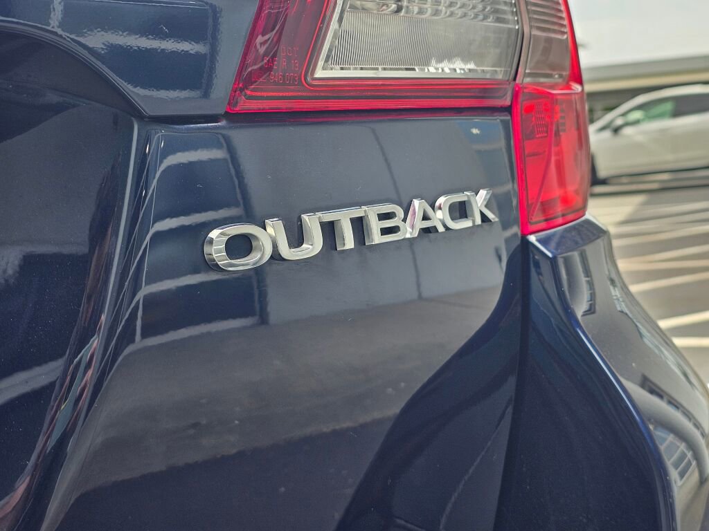 Used 2018 Subaru Outback 2.5i AWD/4WD image 15