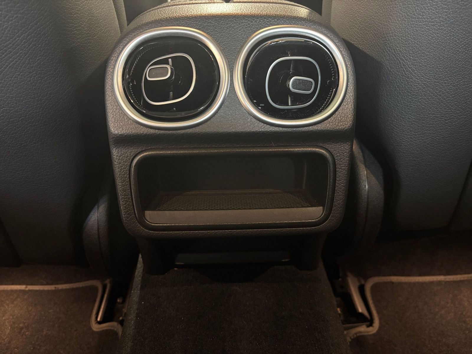 Used 2024 Mercedes-Benz C 300 Sedan image 24