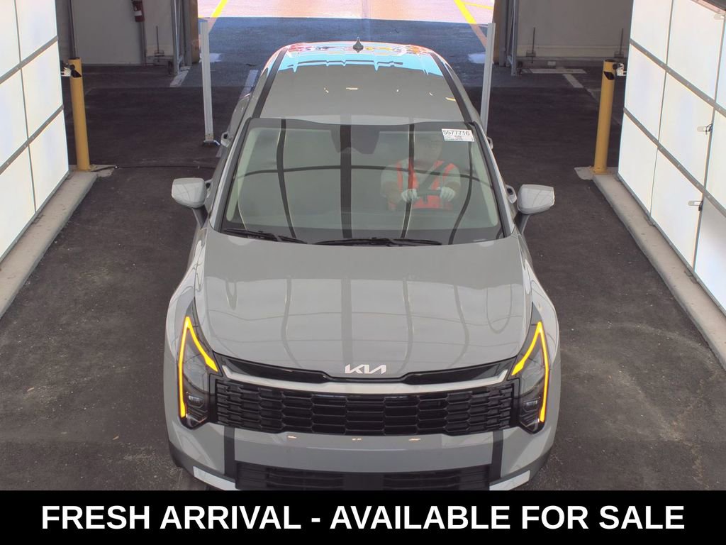 Used 2026 Kia Sportage EX image 2