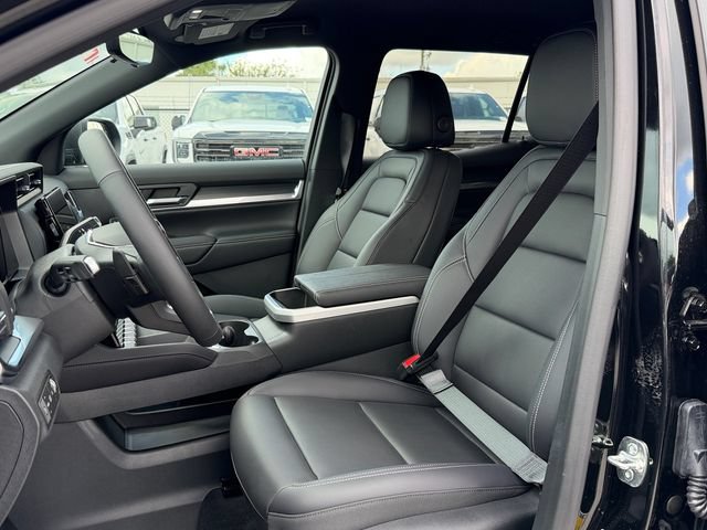 New 2027 GMC Terrain Elevation w/ Elevation Premium Package FWD image 9