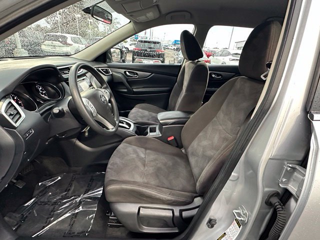 Used 2015 Nissan Rogue S FWD image 24