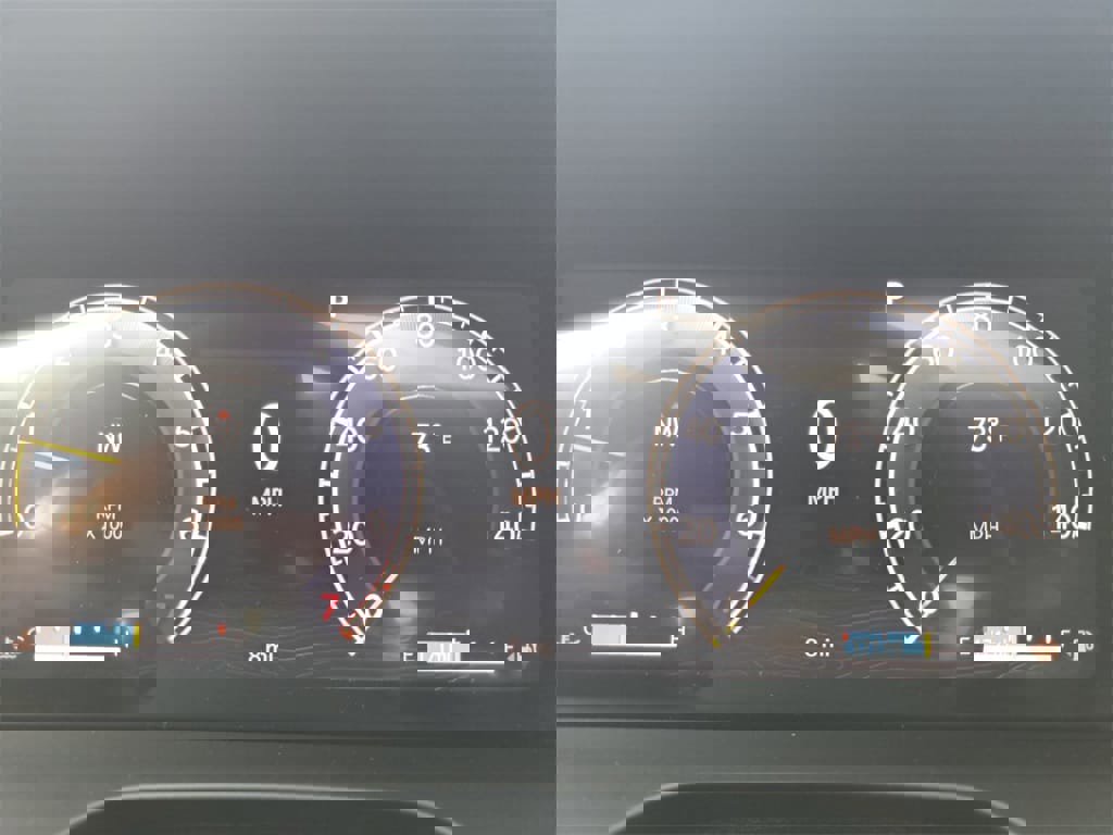 New 2025 Jeep Grand Cherokee Altitude image 19