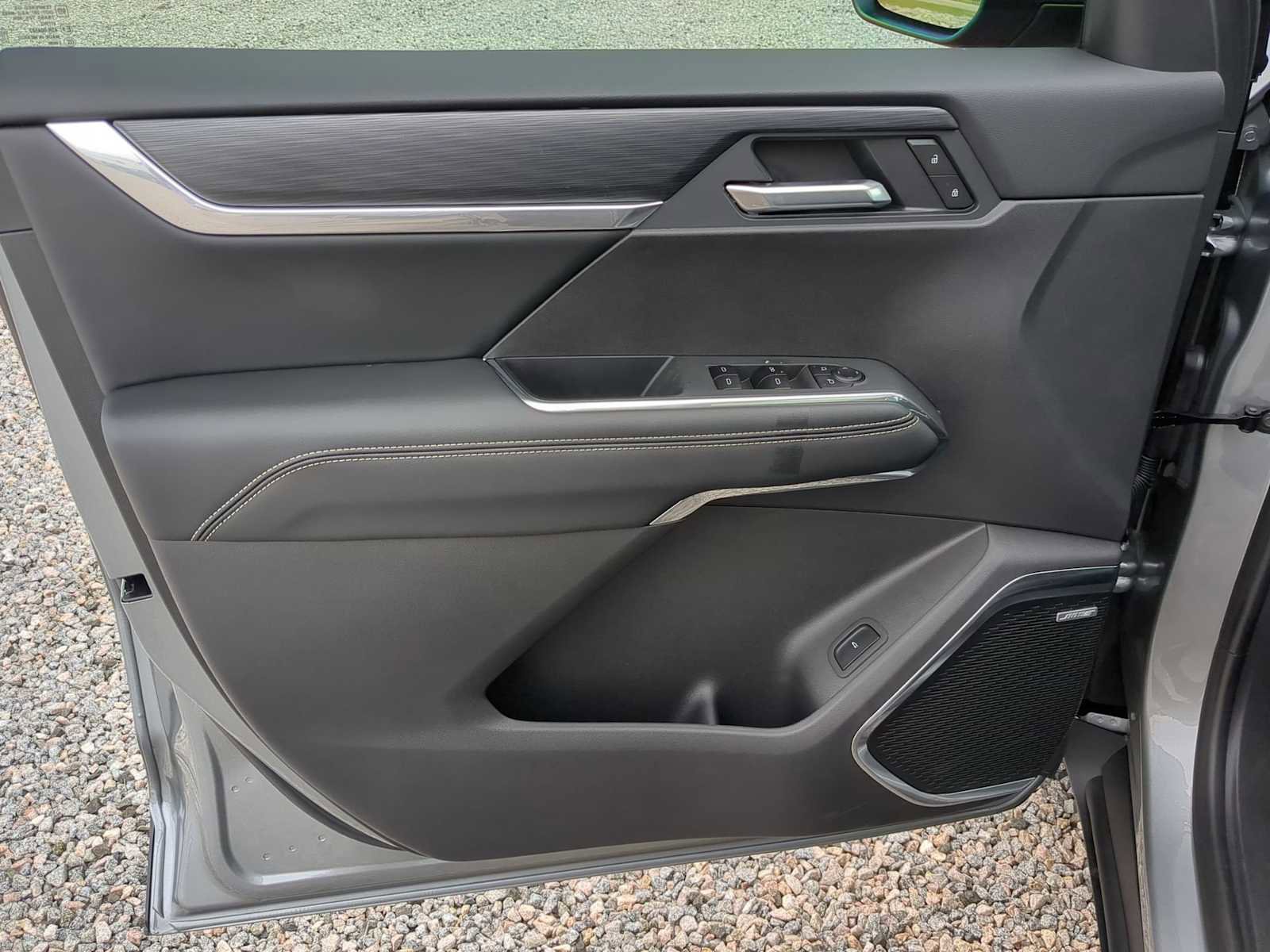 New 2025 GMC Acadia Elevation w/ Elevation Premium Package image 11