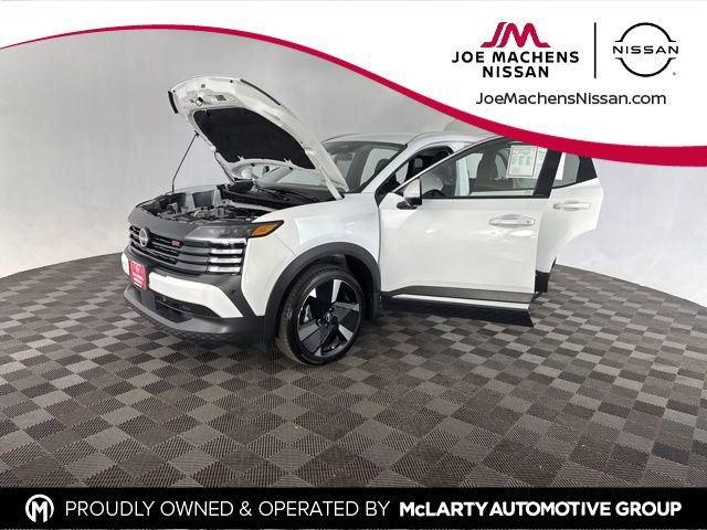 Used 2025 Nissan Kicks SR image 10