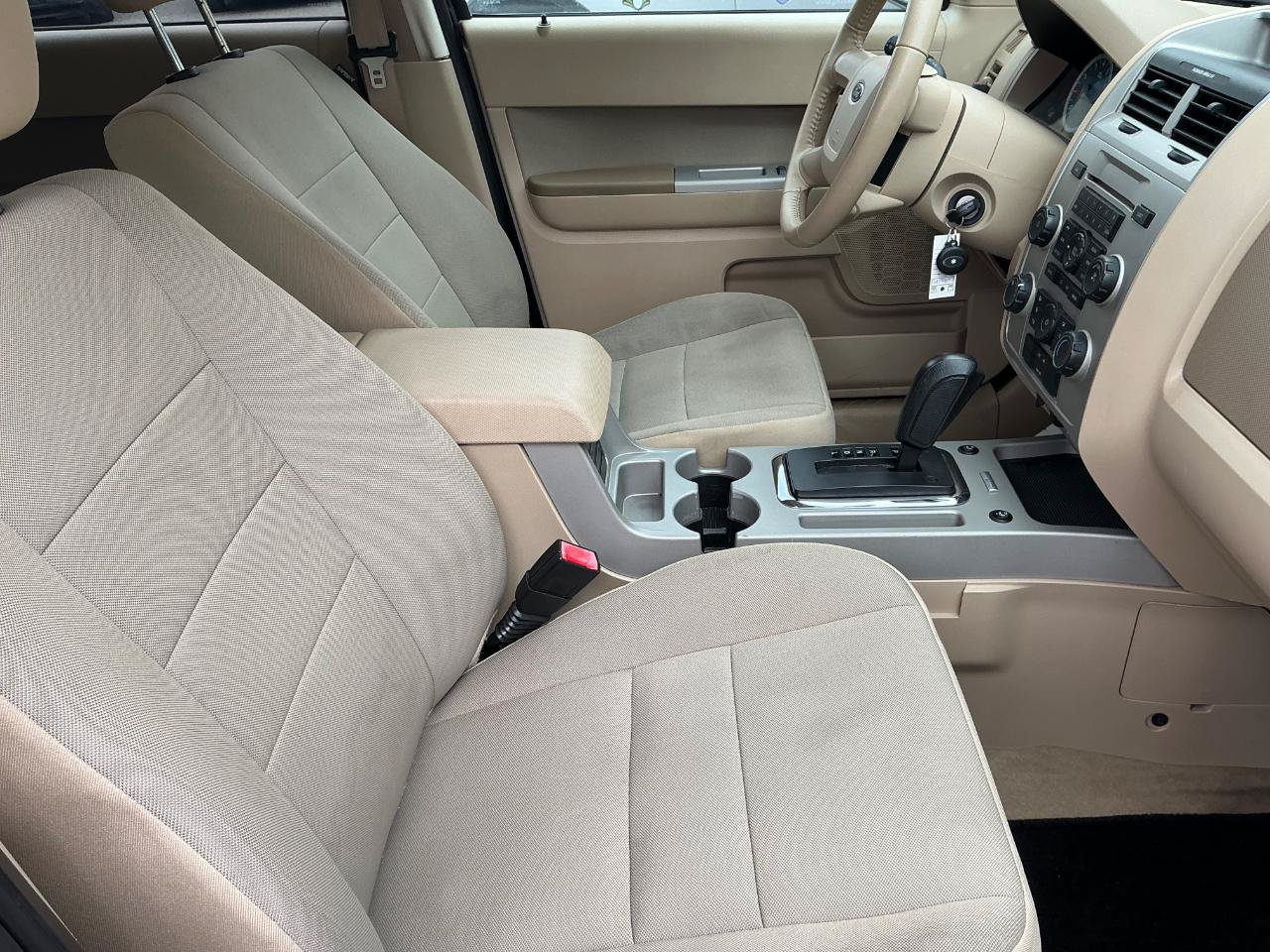 Used 2012 Ford Escape XLT AWD/4WD image 10