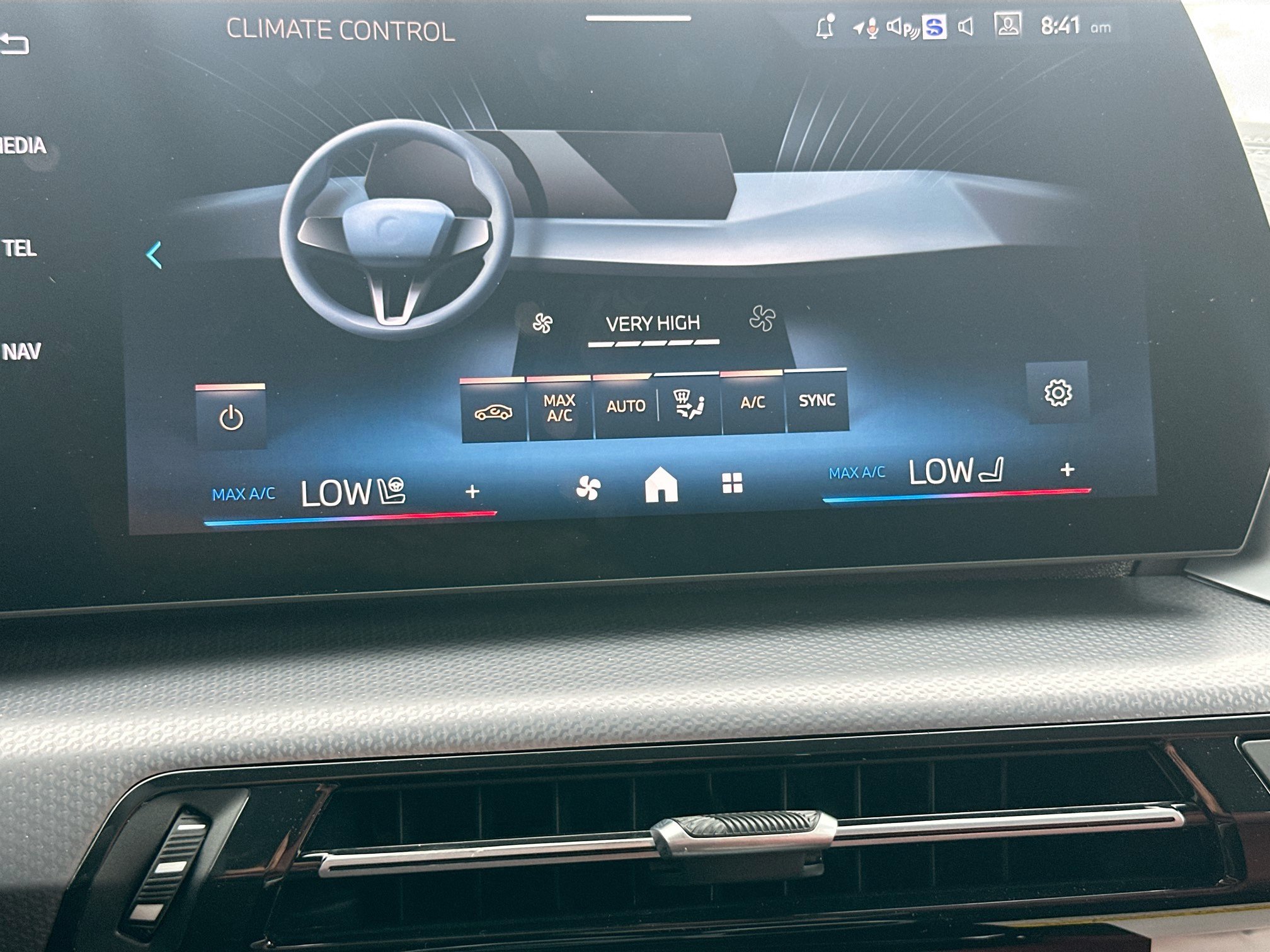 New 2026 BMW X2 xDrive28i w/ M Sport Package AWD/4WD image 13