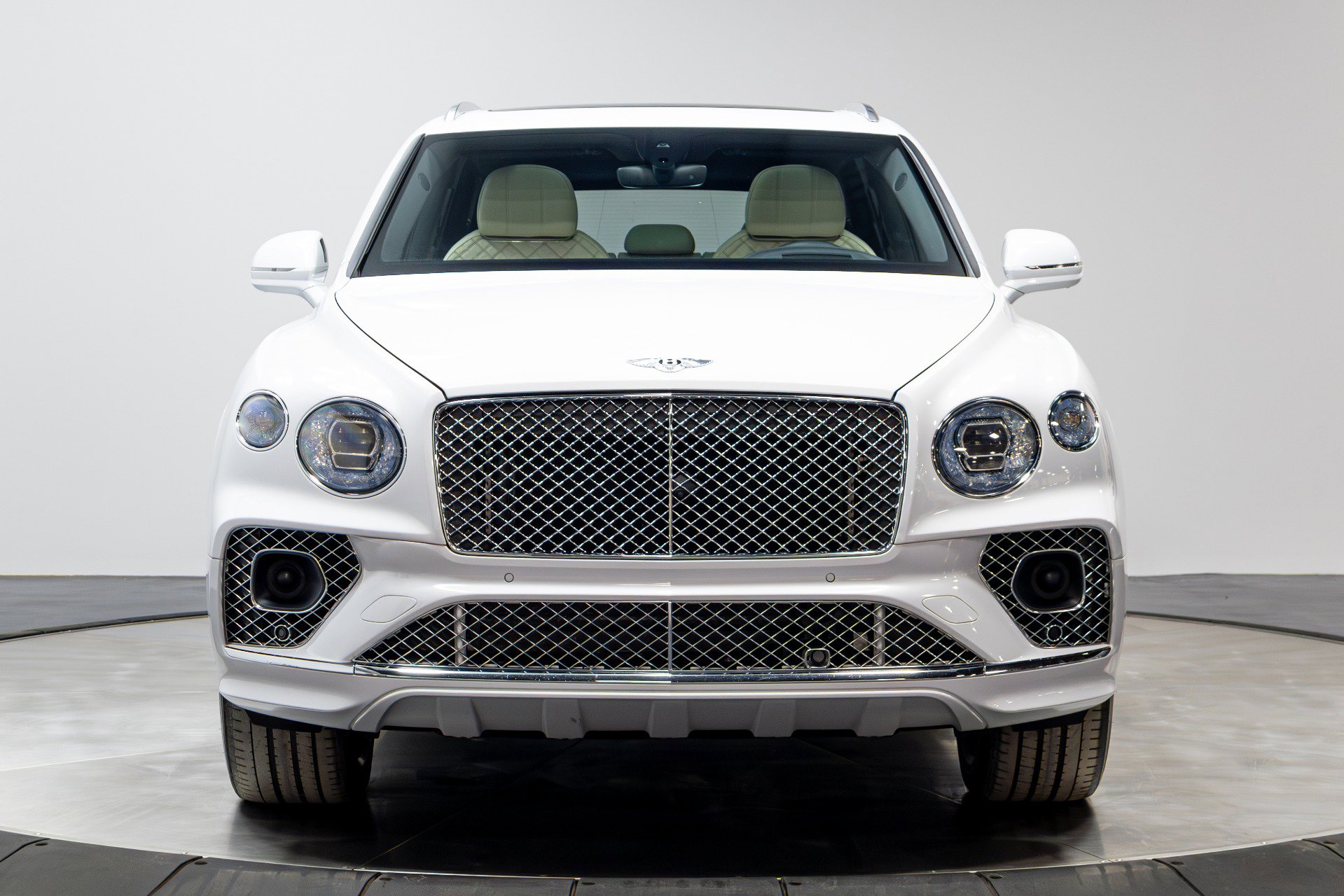 Used 2021 Bentley Bentayga w/ First Edition Specification image 49