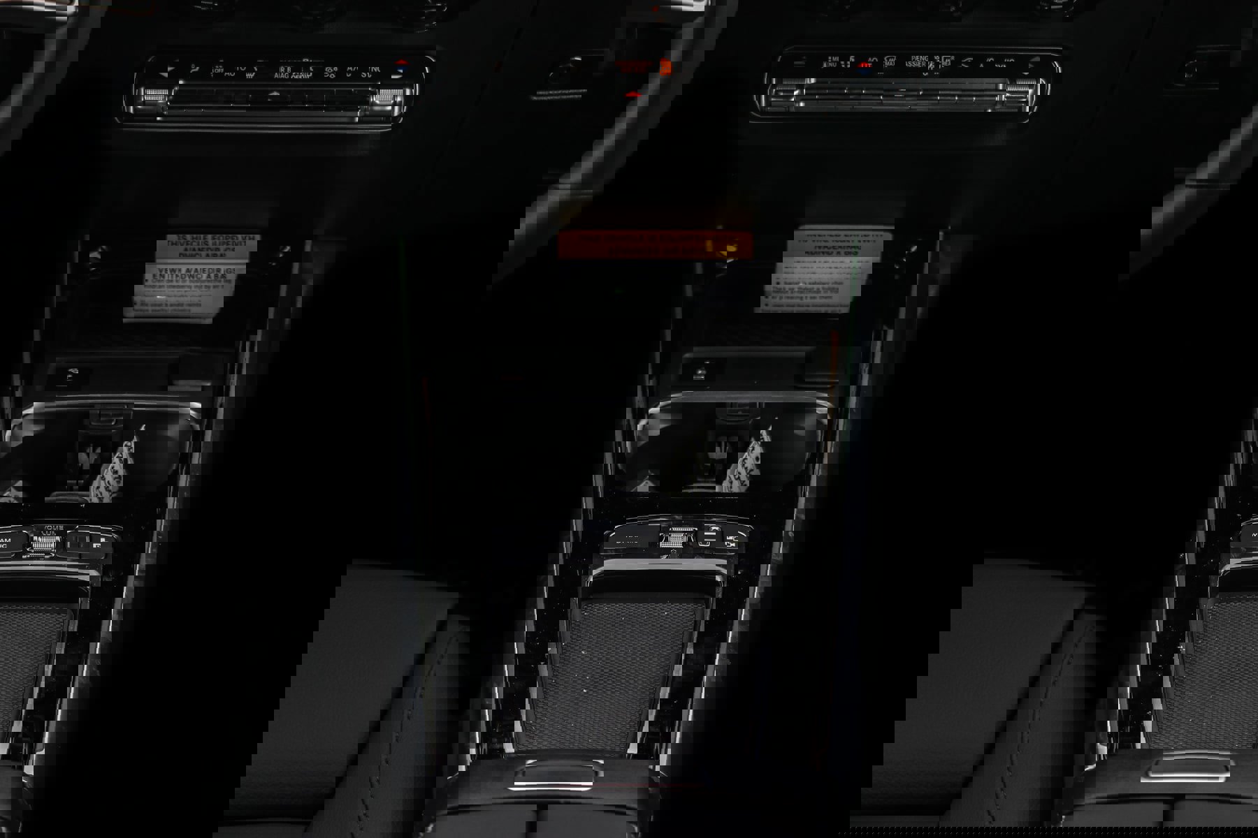 New 2026 Mercedes-Benz GLB 250 4MATIC image 11