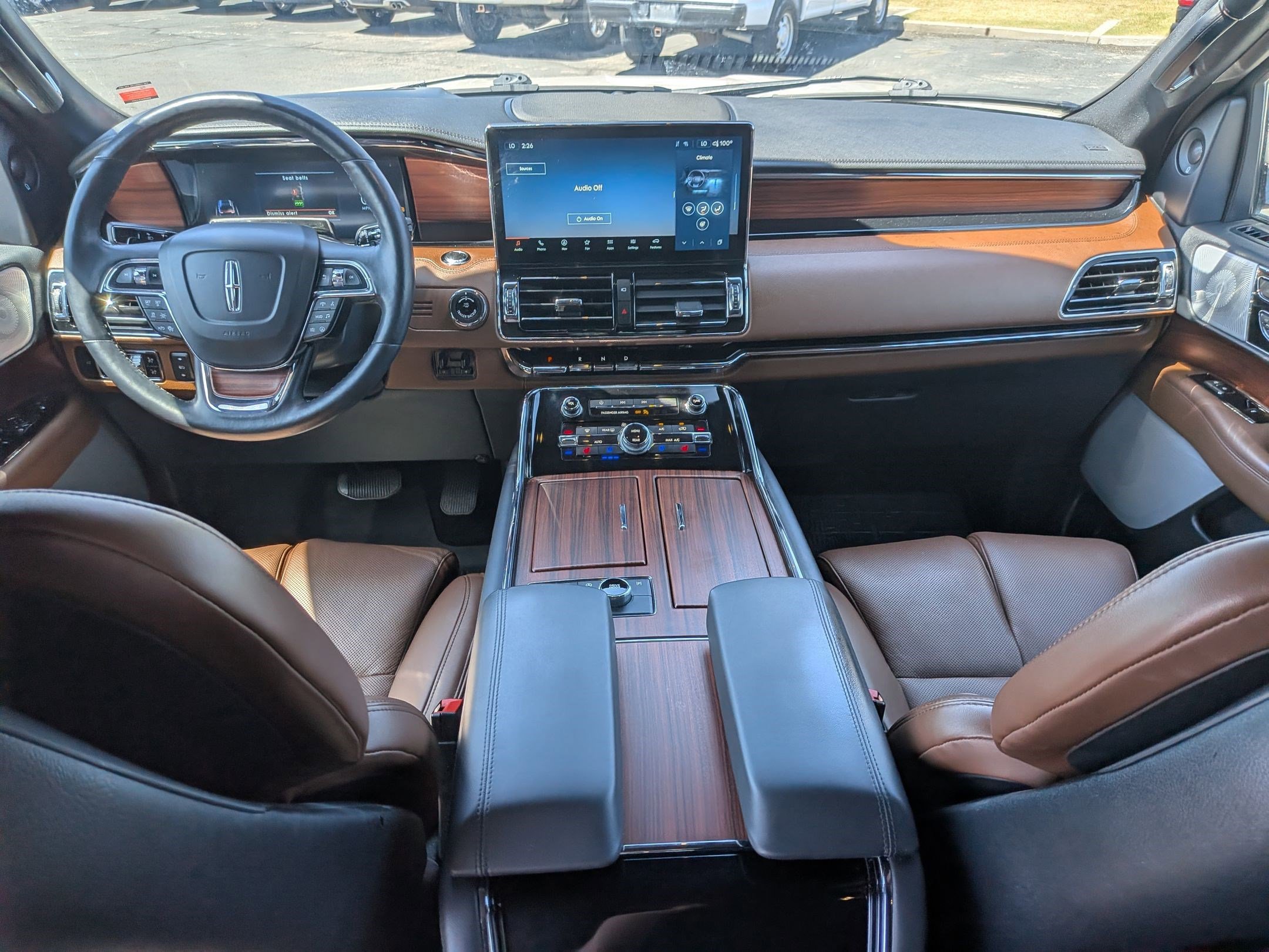 Used 2024 Lincoln Navigator L Reserve AWD/4WD image 28