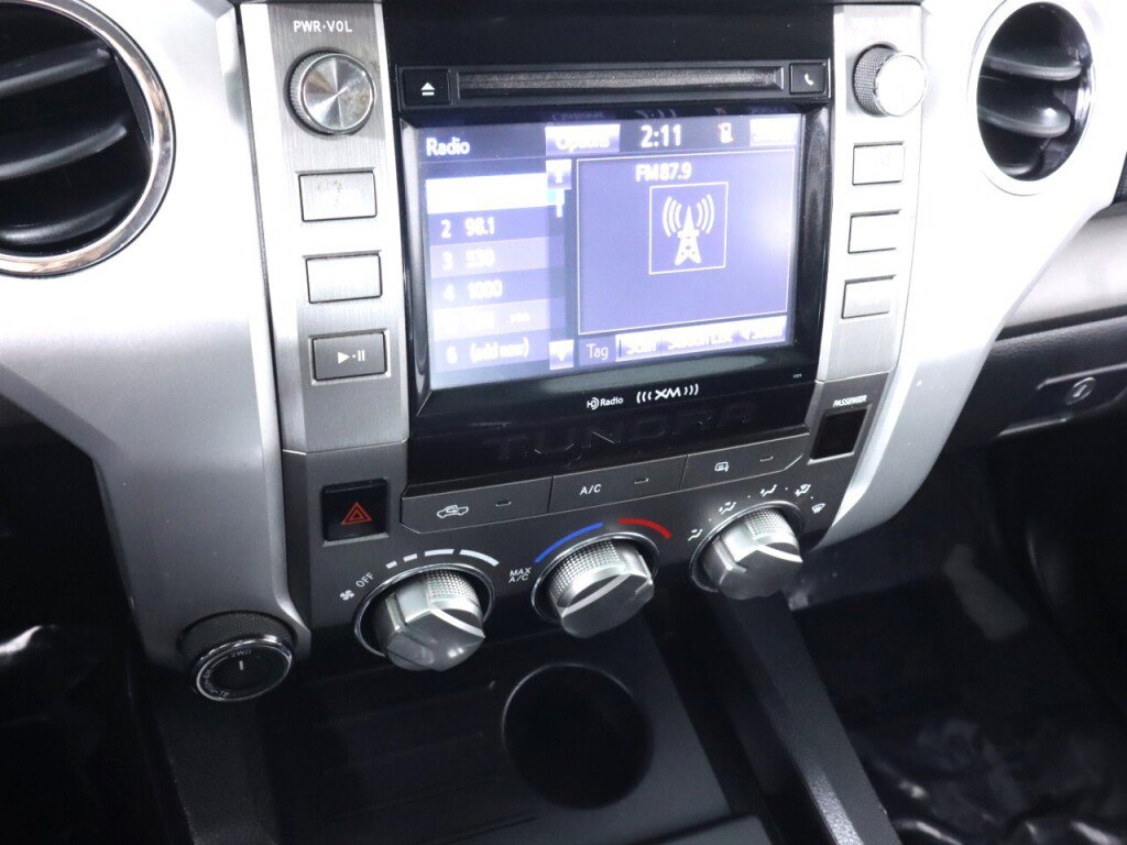 Used 2015 Toyota Tundra SR5 w/ SR5 Upgrade Package AWD/4WD image 16