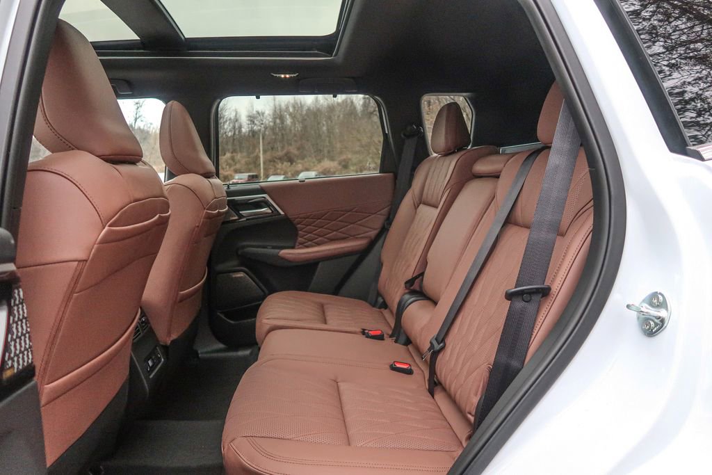 New 2026 Mitsubishi Outlander SEL image 29