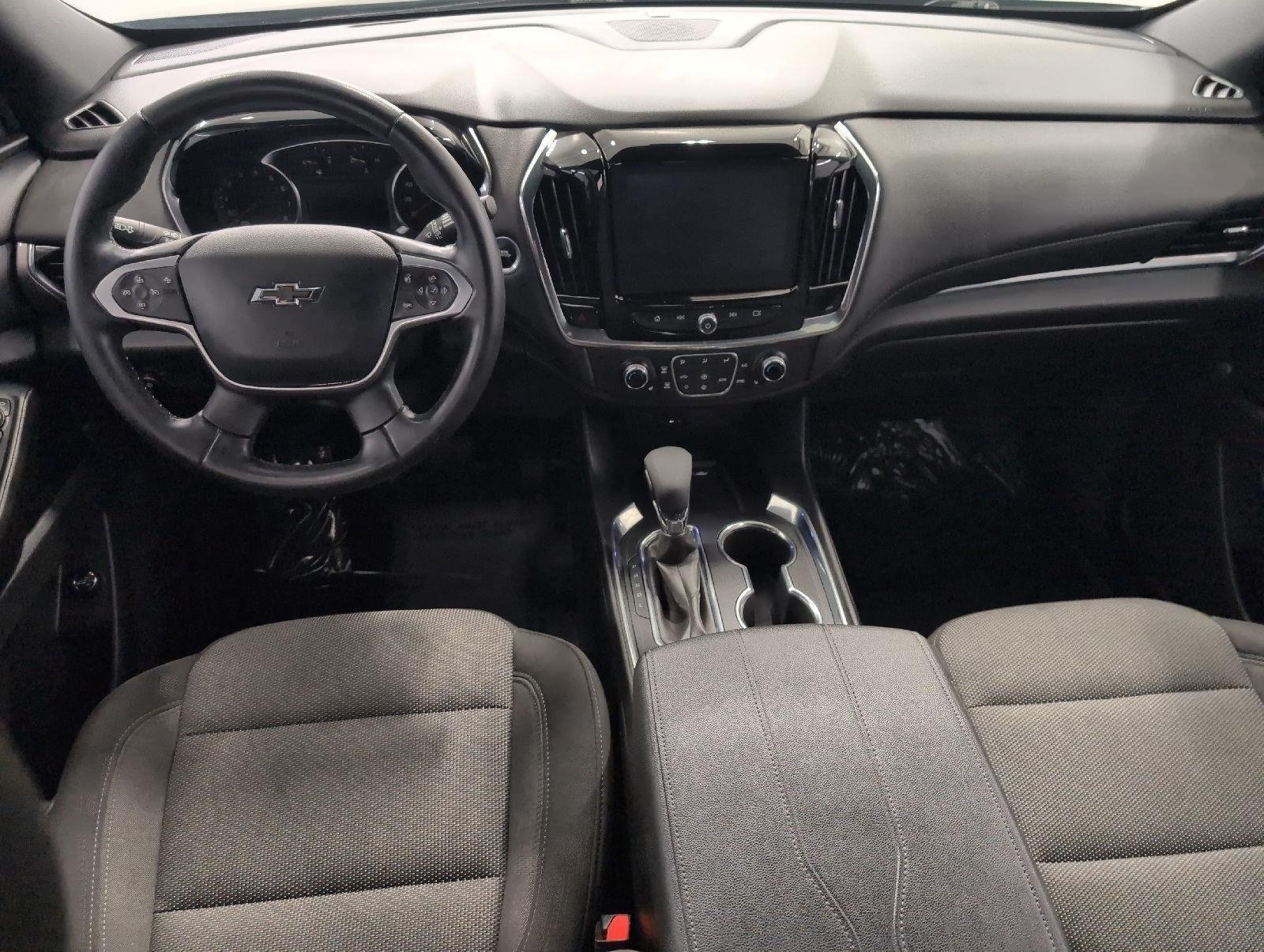 Used 2023 Chevrolet Traverse LT AWD/4WD image 7