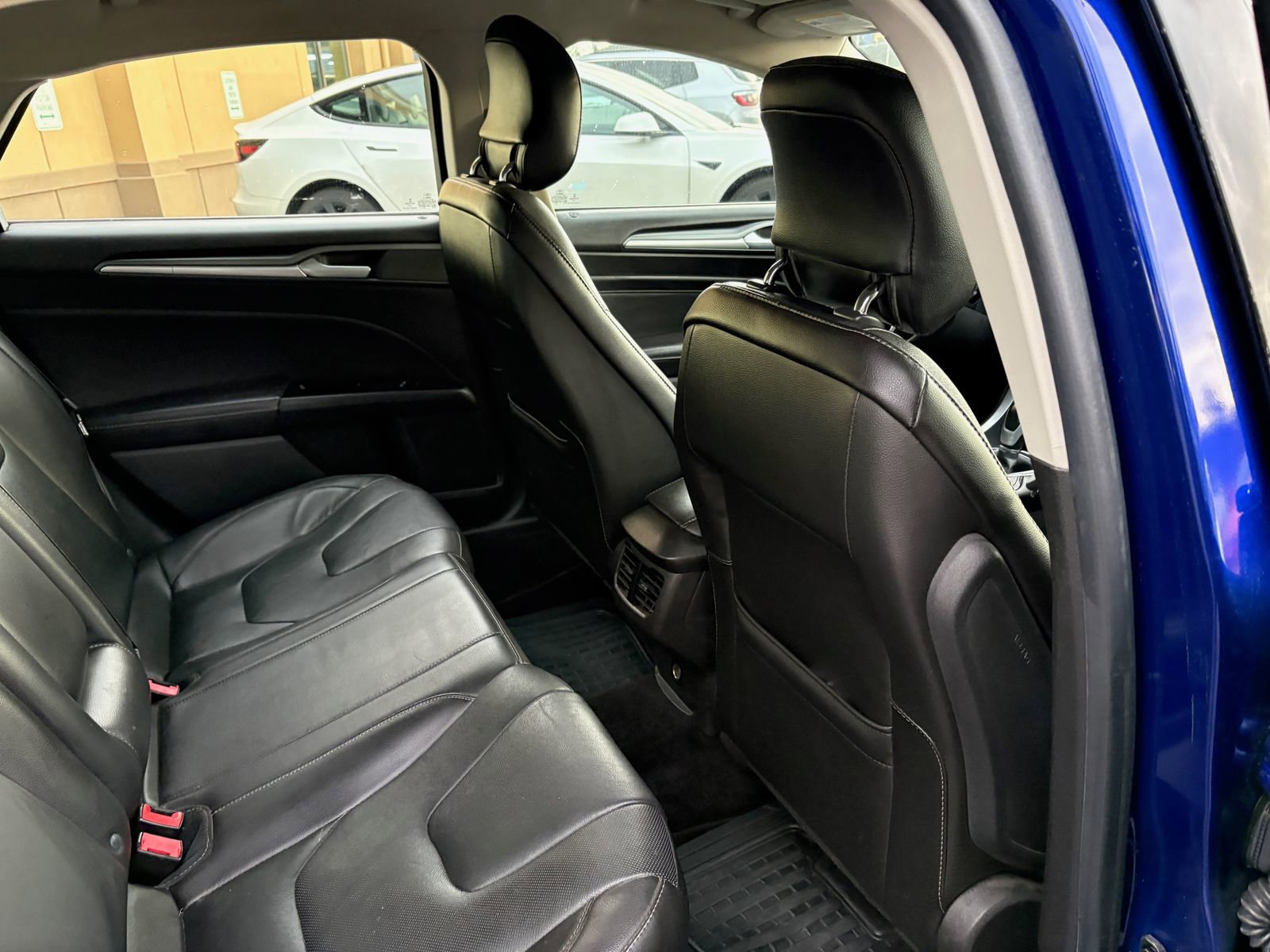 Used 2014 Ford Fusion Titanium FWD image 19