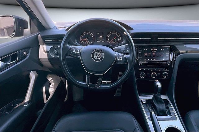 Used 2020 Volkswagen Passat 2.0T R-Line image 8
