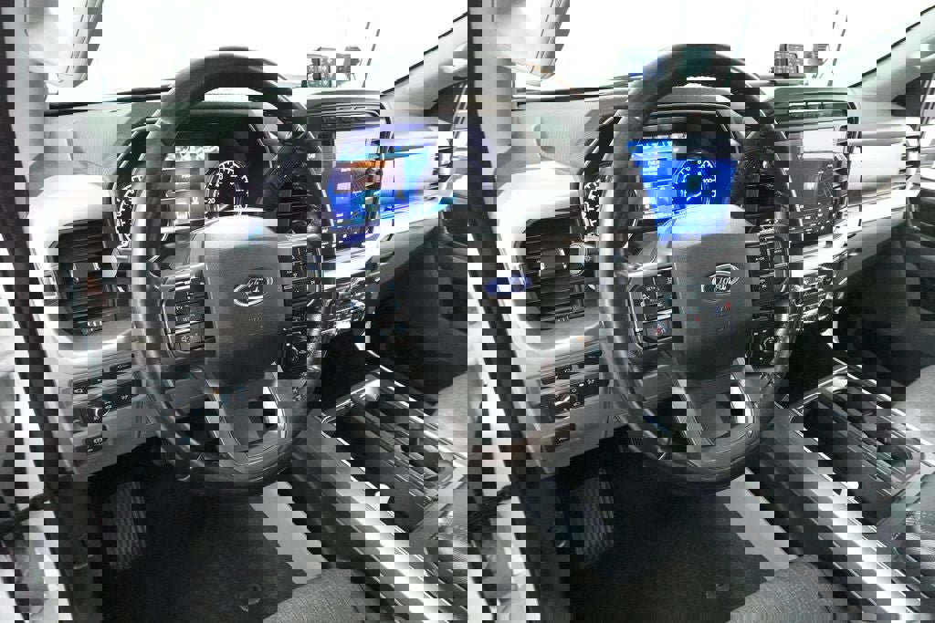 Used 2021 Ford F150 XLT w/ Equipment Group 302A High image 26