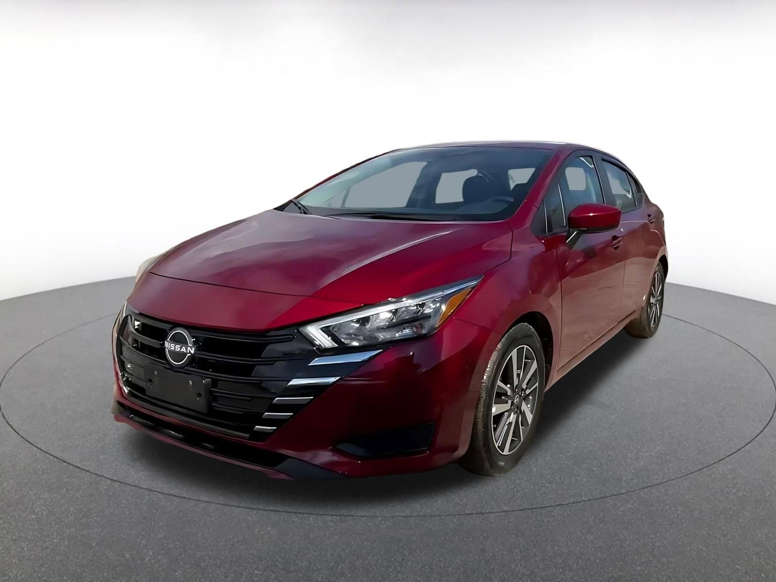 Used 2025 Nissan Versa SV image 7