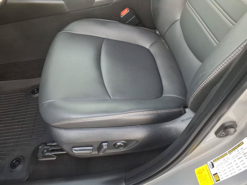 Used 2025 Toyota RAV4 XLE Premium w/ Weather Package AWD/4WD image 25
