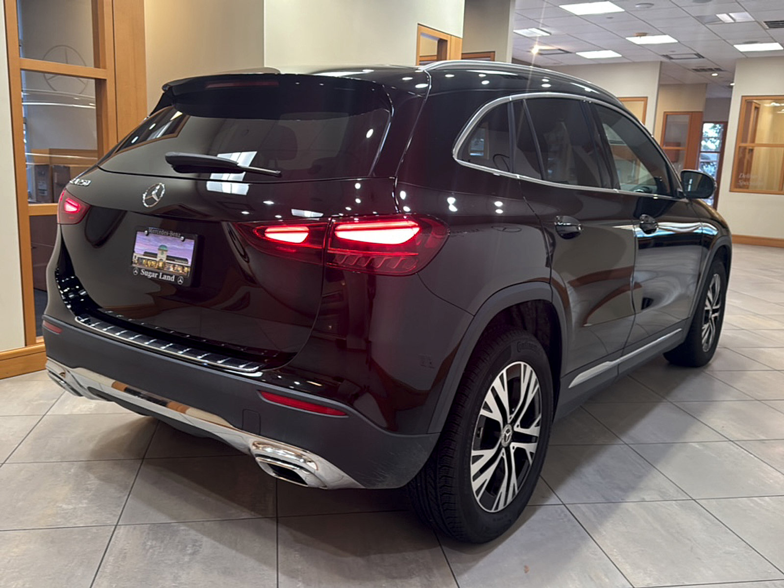 Certified 2025 Mercedes-Benz GLA 250 image 8