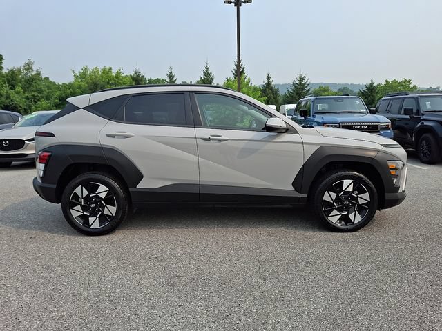 Used 2025 Hyundai Kona SEL AWD/4WD image 7