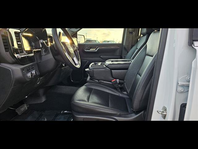Used 2024 GMC Sierra 1500 SLT image 14