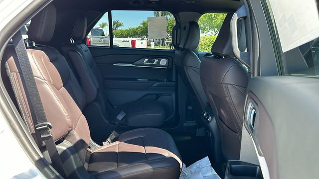 New 2026 Ford Explorer Platinum RWD image 13