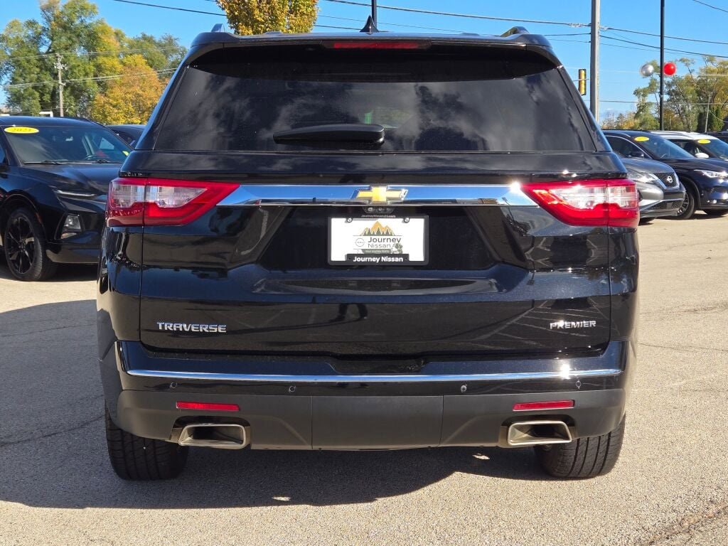 Used 2020 Chevrolet Traverse Premier w/ LPO, Floor Liner Package image 15