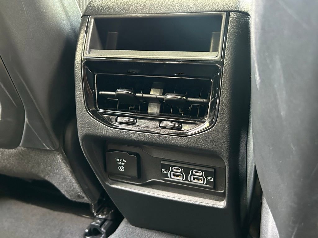 Certified 2024 Jeep Grand Cherokee Altitude image 45