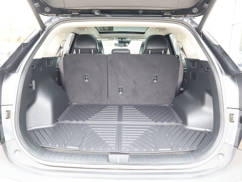 Used 2025 Kia Sportage EX w/ Premium Package image 30