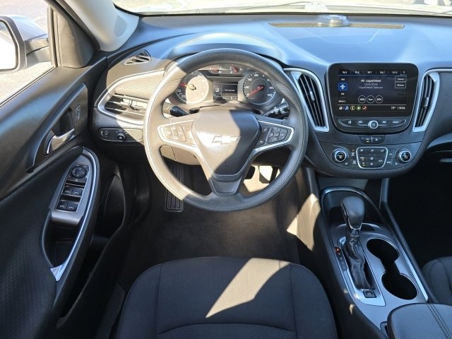 Used 2022 Chevrolet Malibu LT image 15