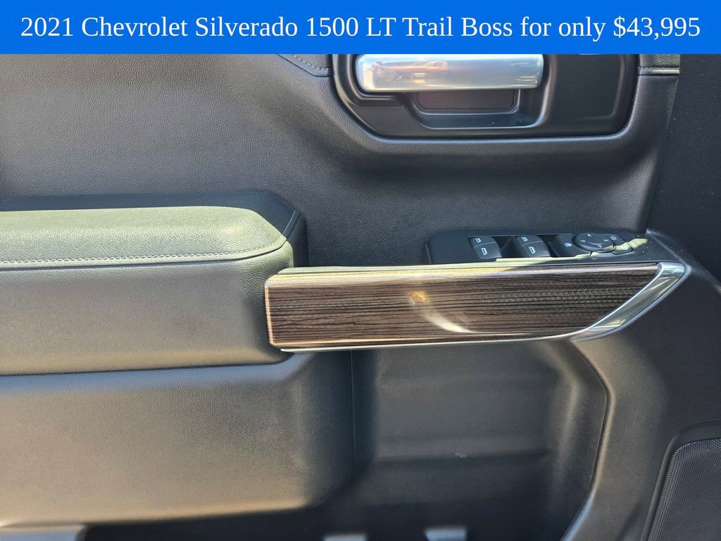 Used 2021 Chevrolet Silverado 1500 LT Trail Boss AWD/4WD image 18