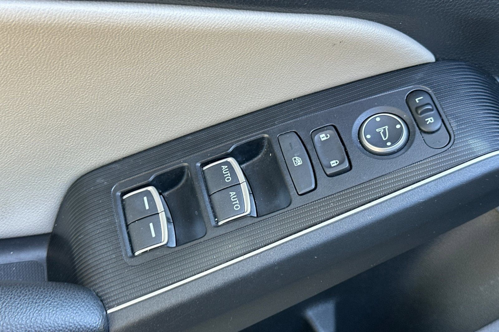 Used 2022 Honda Civic Sport Touring image 14