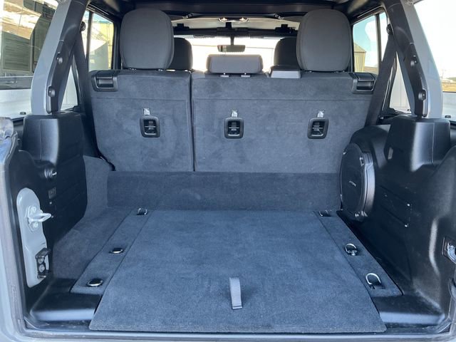 Used 2021 Jeep Wrangler Unlimited Rubicon 4xe w/ Cold Weather Group AWD/4WD image 49