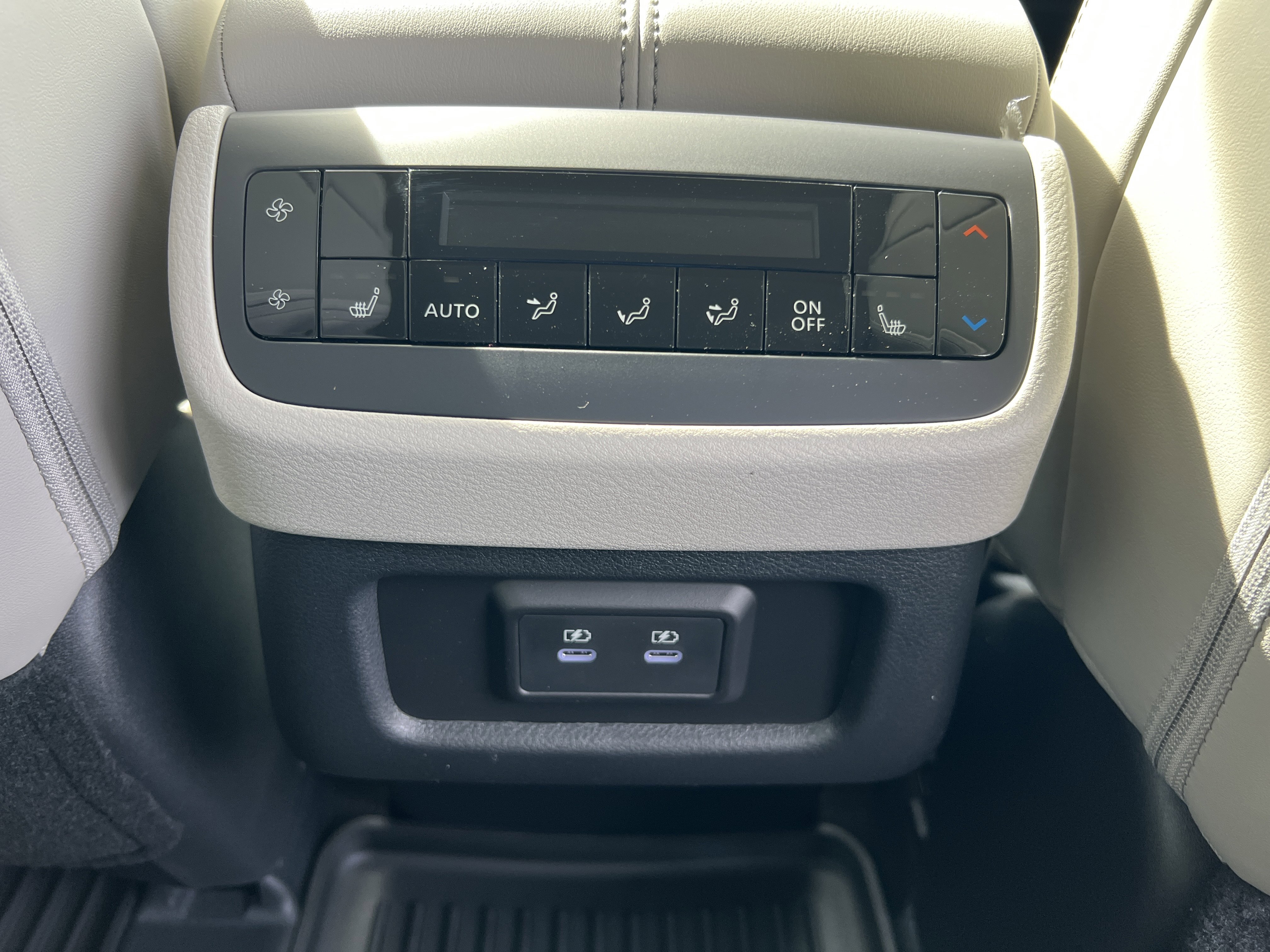 New 2026 Nissan Pathfinder SL image 30