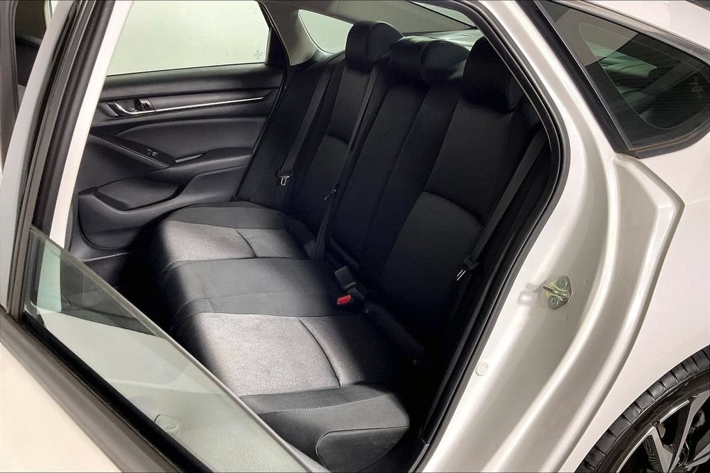 Used 2019 Honda Accord LX image 25